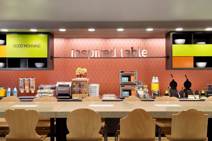 Breakfast area