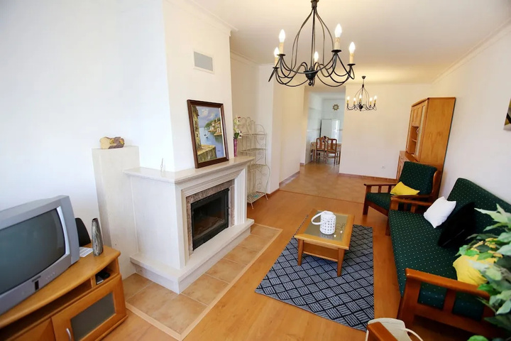 Room 5 of 25