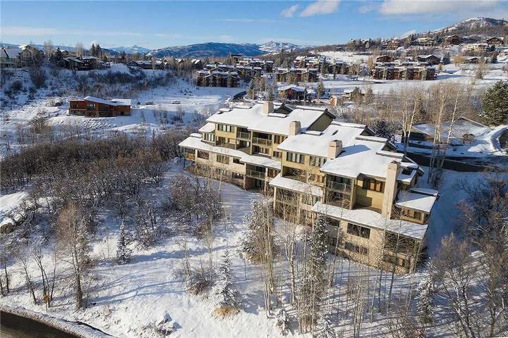 Ridgecrest Condominiums by Pioneer Ridge Management