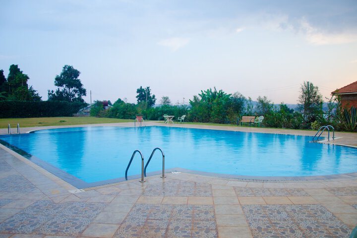 Pool 41 of 59