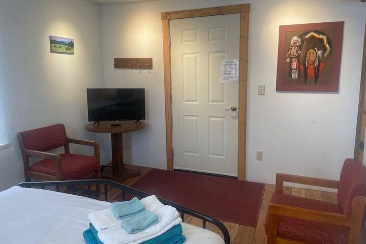 Room 50 of 78