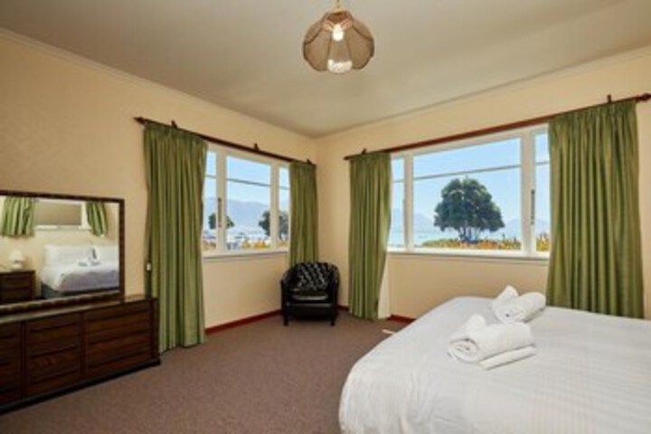 Room 44 of 46