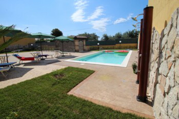 Property Grounds 19 of 26
