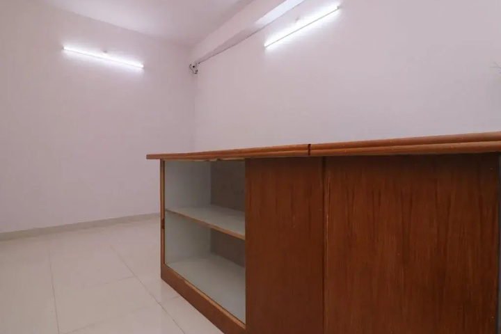 Room 11 of 11