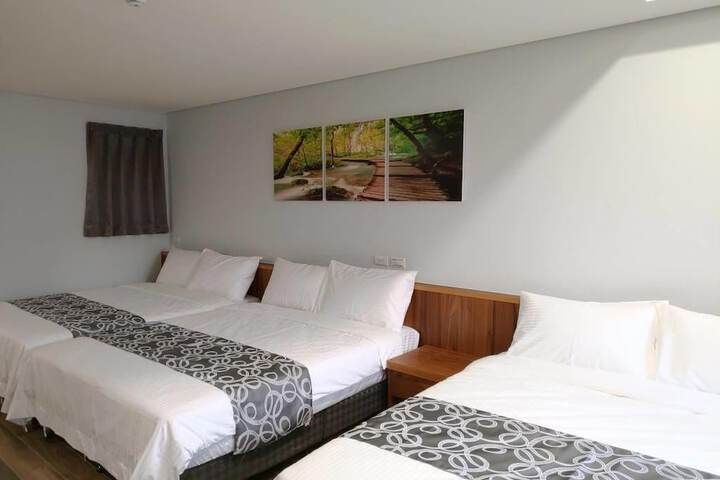 Room 40 of 62