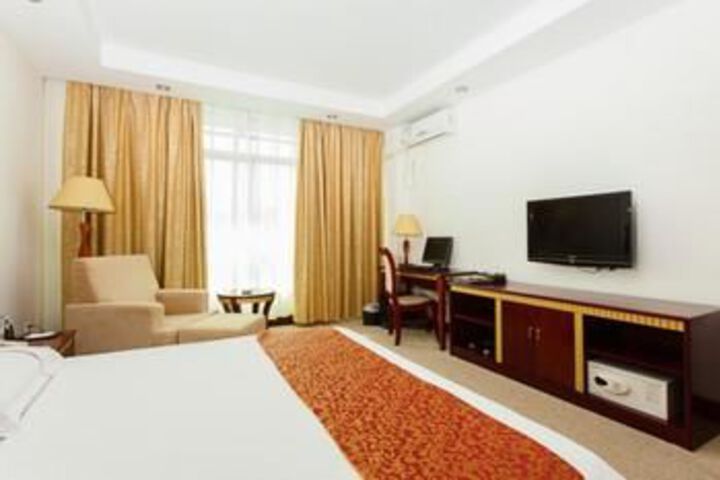 Room 28 of 68
