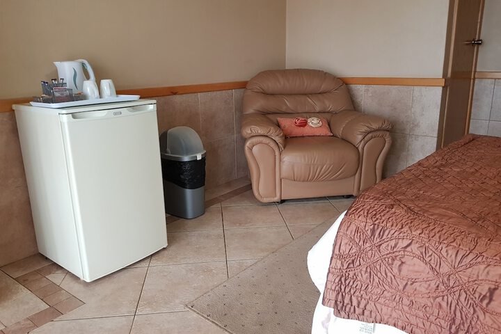 Room 11 of 40