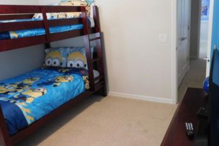 Room 15 of 48