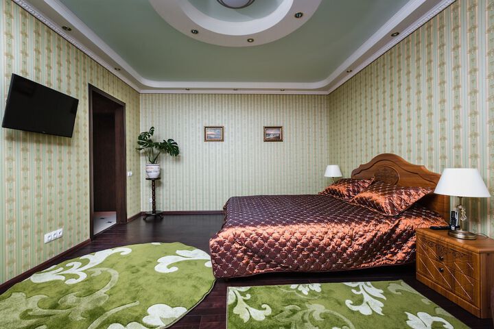 Room 14 of 15
