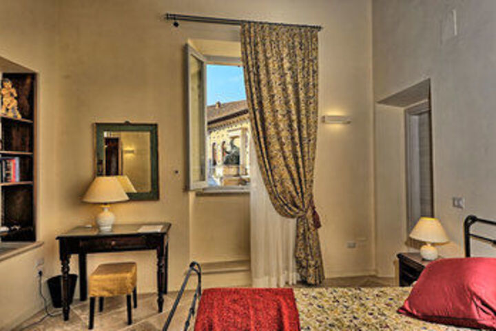 Room 17 of 19