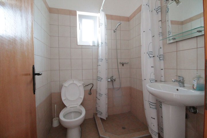 Room 46 of 71
