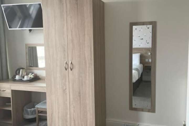 Room 20 of 43