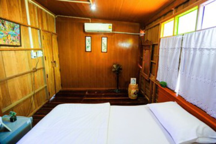 Room 104 of 110