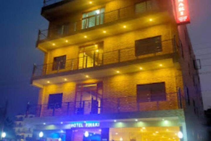 Goroomgo Hotel Pinaki Haridwar