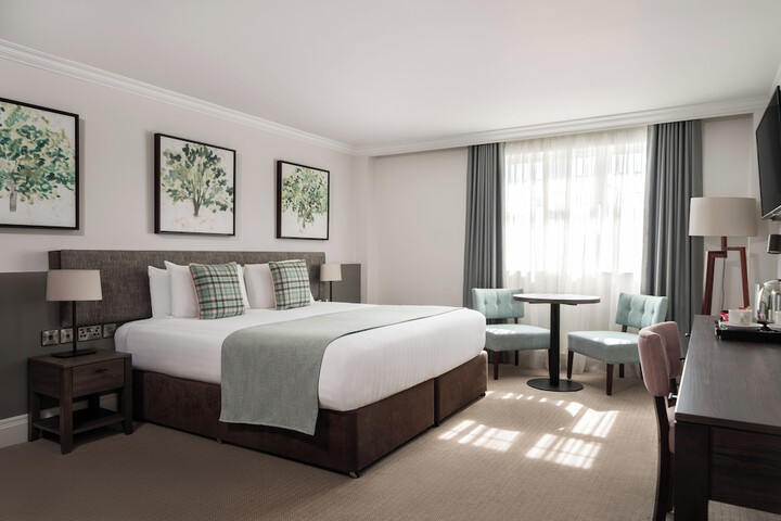 Room 4 of 15