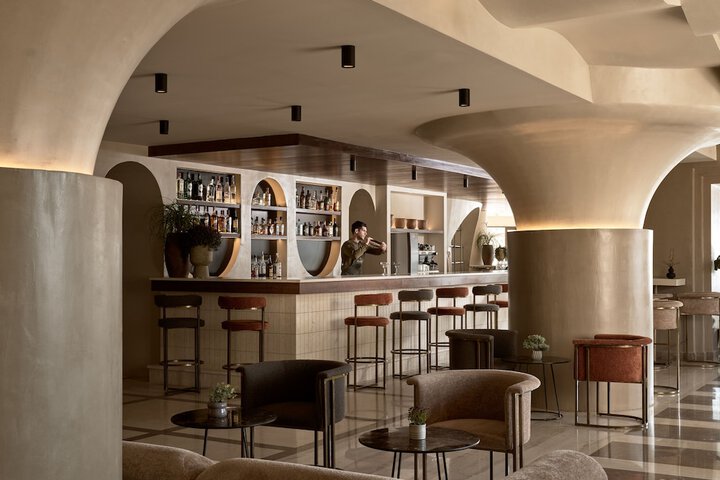Lounge 191 of 212