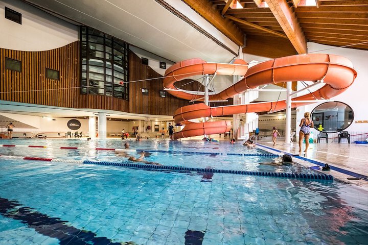 Pool 74 of 128