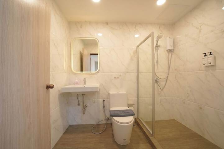 Clean Restrooms