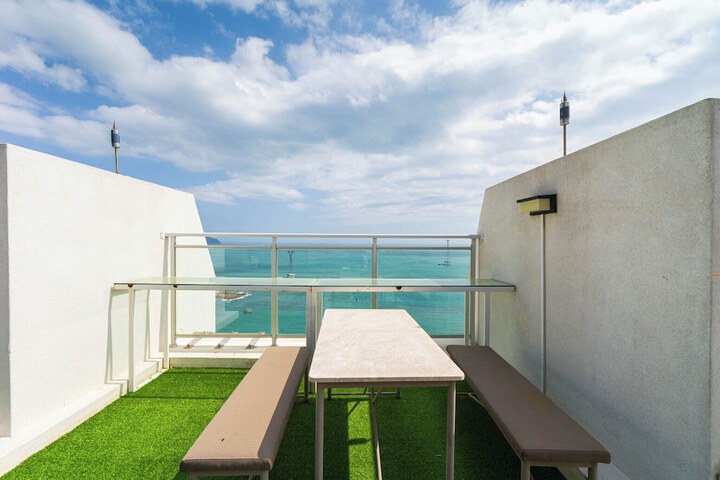 Terrace/Patio 50 of 60