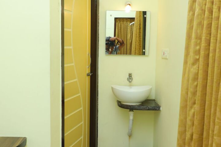 Room 6 of 57
