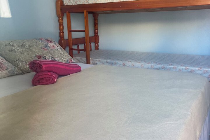 Room 8 of 9