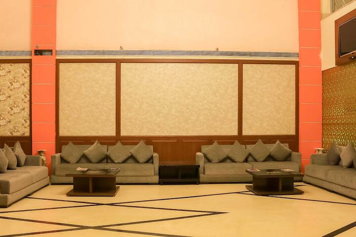 Lobby Entry