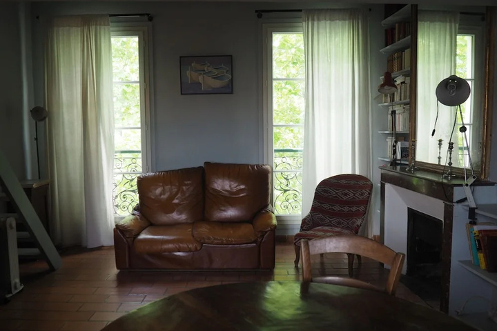 Room 3 of 19