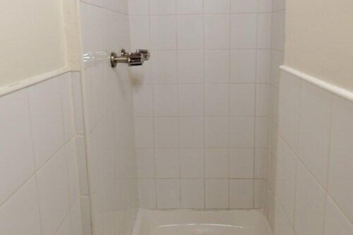 Room 323 of 324