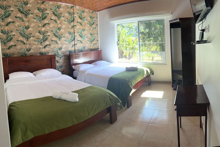 Room 32 of 53