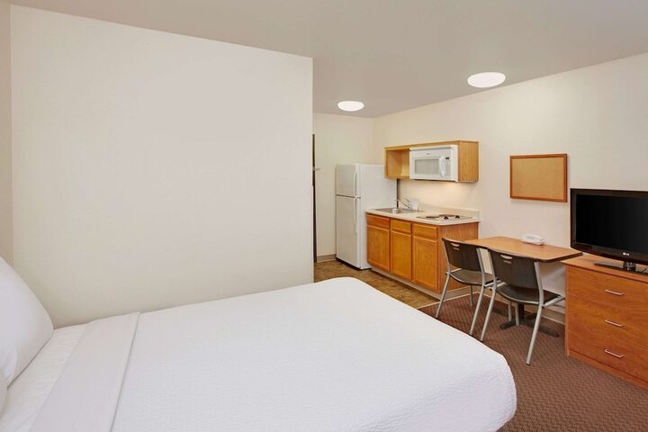 Room 13 of 35