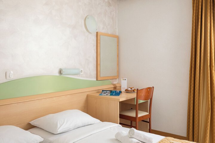 Room 9 of 56
