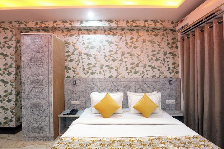Room 5 of 22