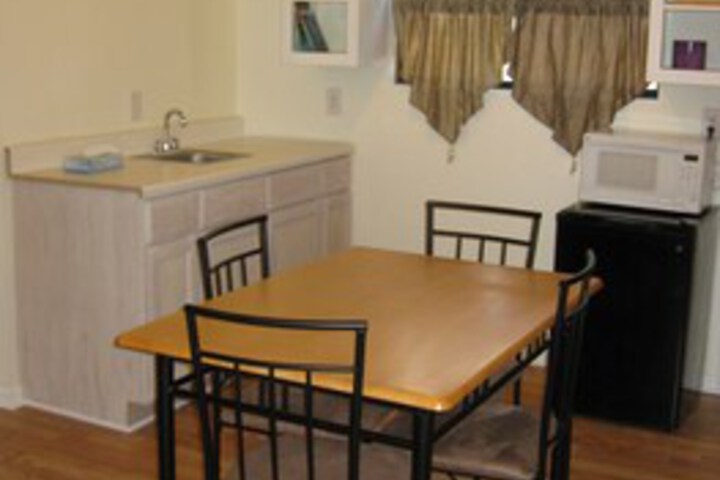 Room 142 of 267