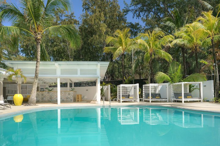 Pool Hotel