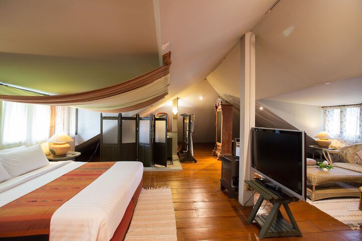 Room 9 of 75