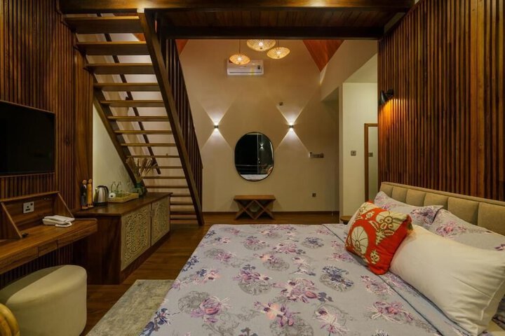 Room 18 of 36