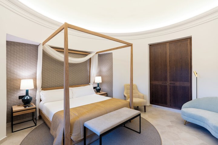 Room 17 of 50
