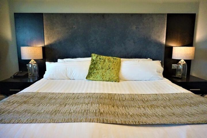 Room 34 of 83