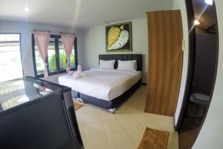 Room 31 of 65
