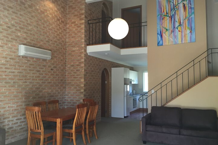 Room 3 of 33