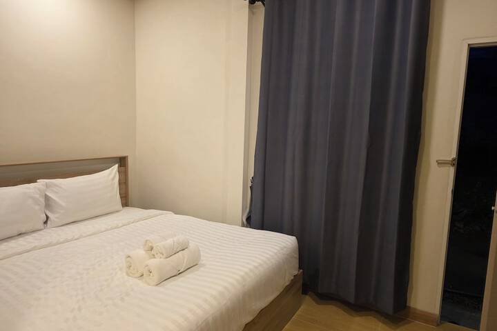 Room 10 of 41