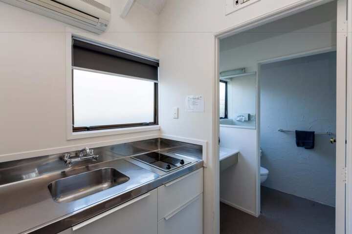 Room 3 of 34