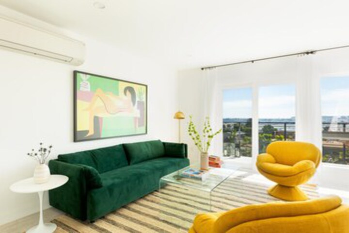 Room 15 of 27
