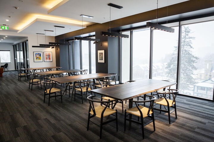 Business Center 36 of 39