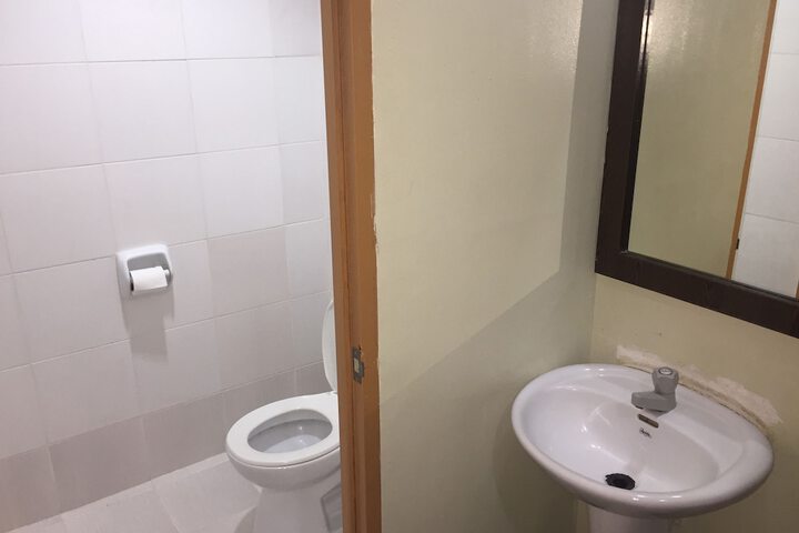 Room 17 of 42
