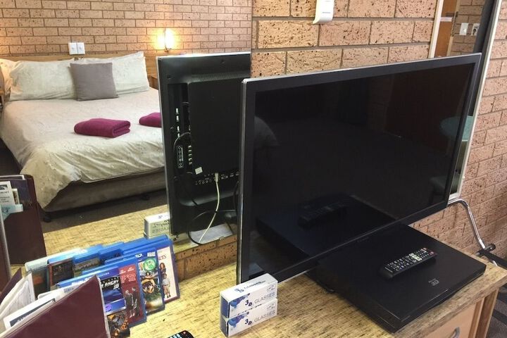 Room 6 of 44