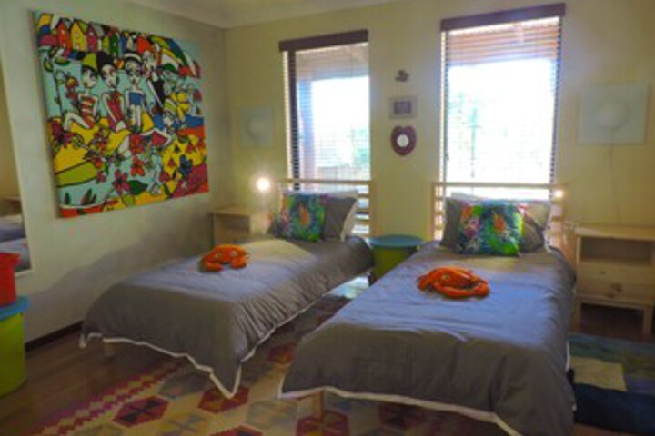 Room 14 of 18