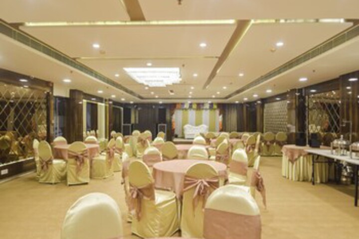 Ballroom/Hall 6 of 23