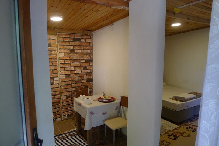 Room 145 of 263