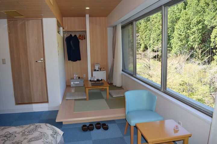 Room 15 of 58